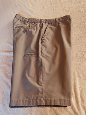 BLUE CROWN Classic Chino Khaki Shorts - 30